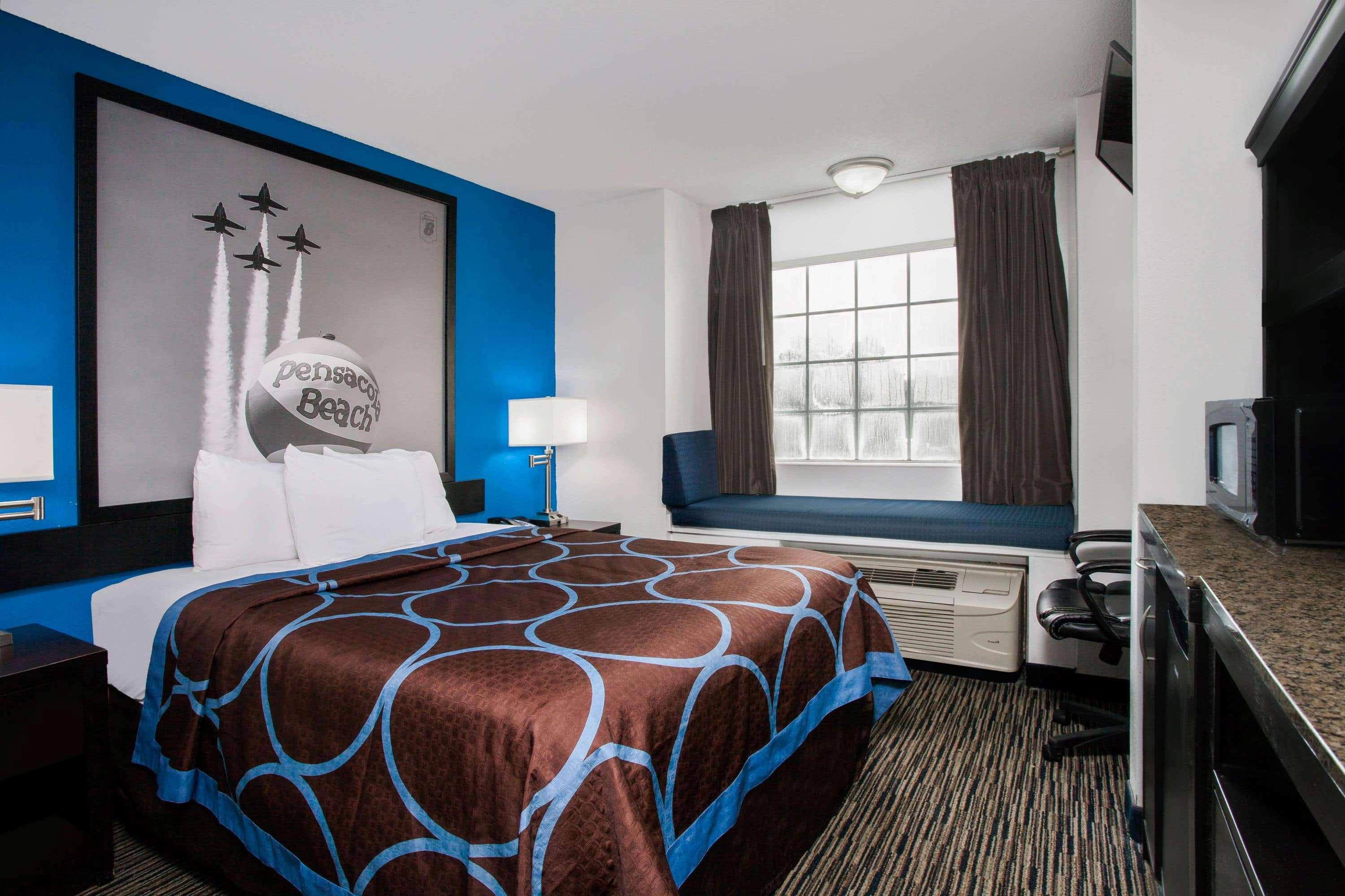 Super 8 By Wyndham Pensacola Hotel Buitenkant foto