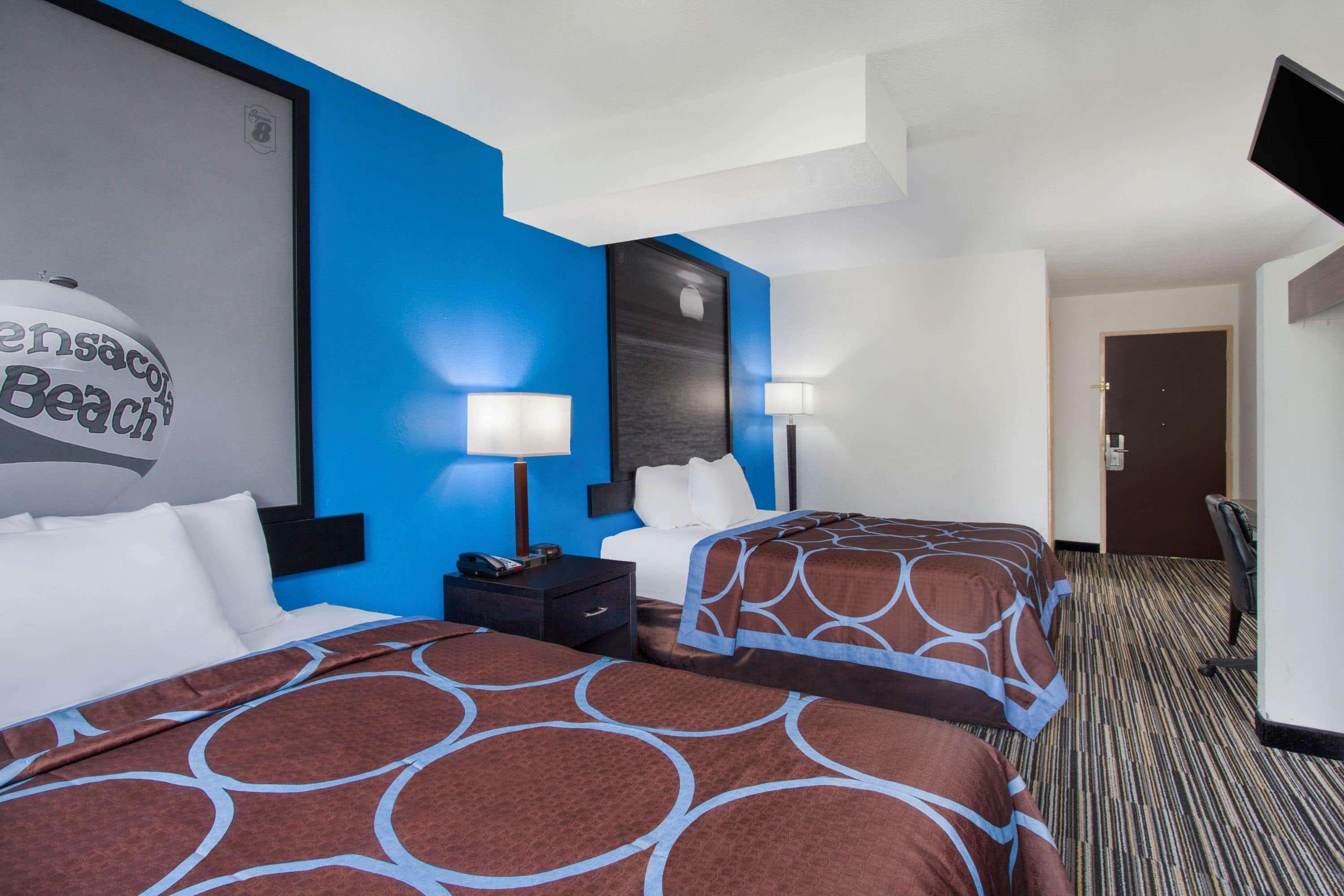 Super 8 By Wyndham Pensacola Hotel Buitenkant foto