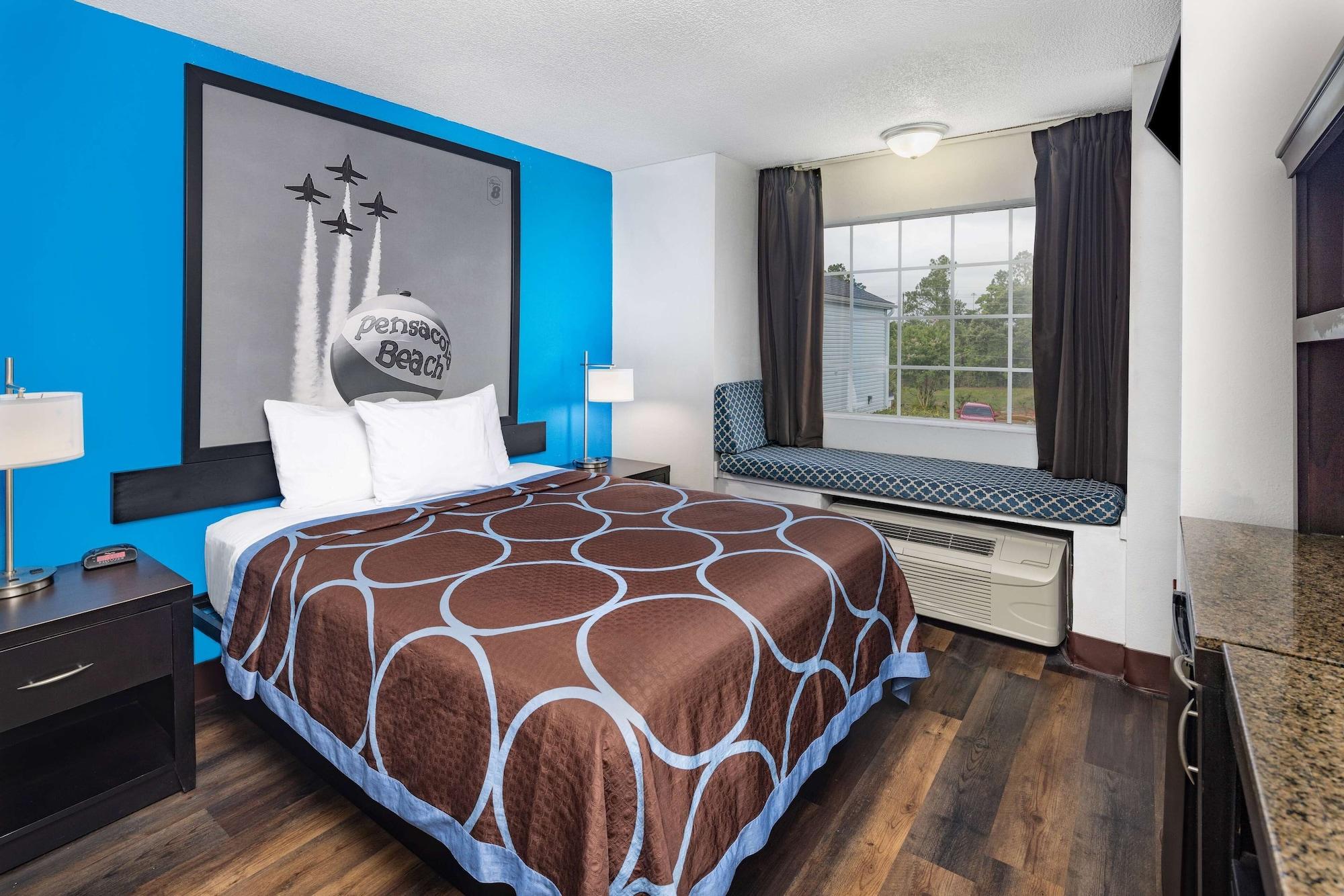 Super 8 By Wyndham Pensacola Hotel Buitenkant foto